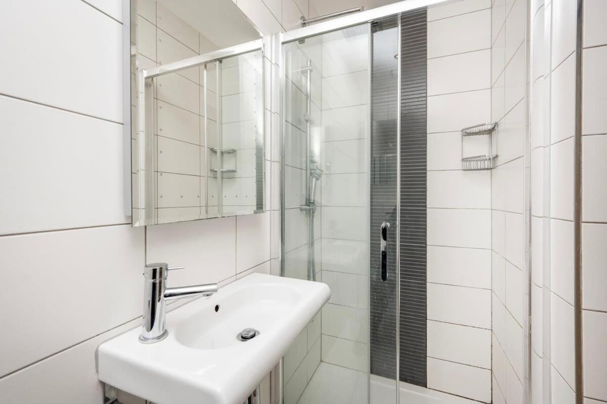Charming Chelsea Studio Your Cozy Urban Retreat 伦敦 外观 照片